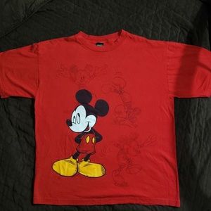 Vintage Disney 90s Mickey Mouse t shirt.